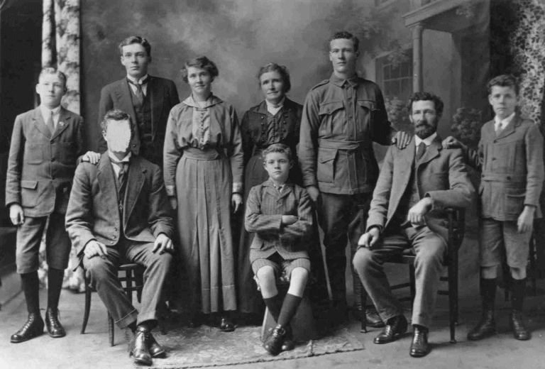 Fakta Legendaris Tentang Generasi yang Hilang (1883-1900)