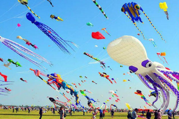 Festival Layang-Layang Internasional di Bali, Pesona Budaya di Langit
